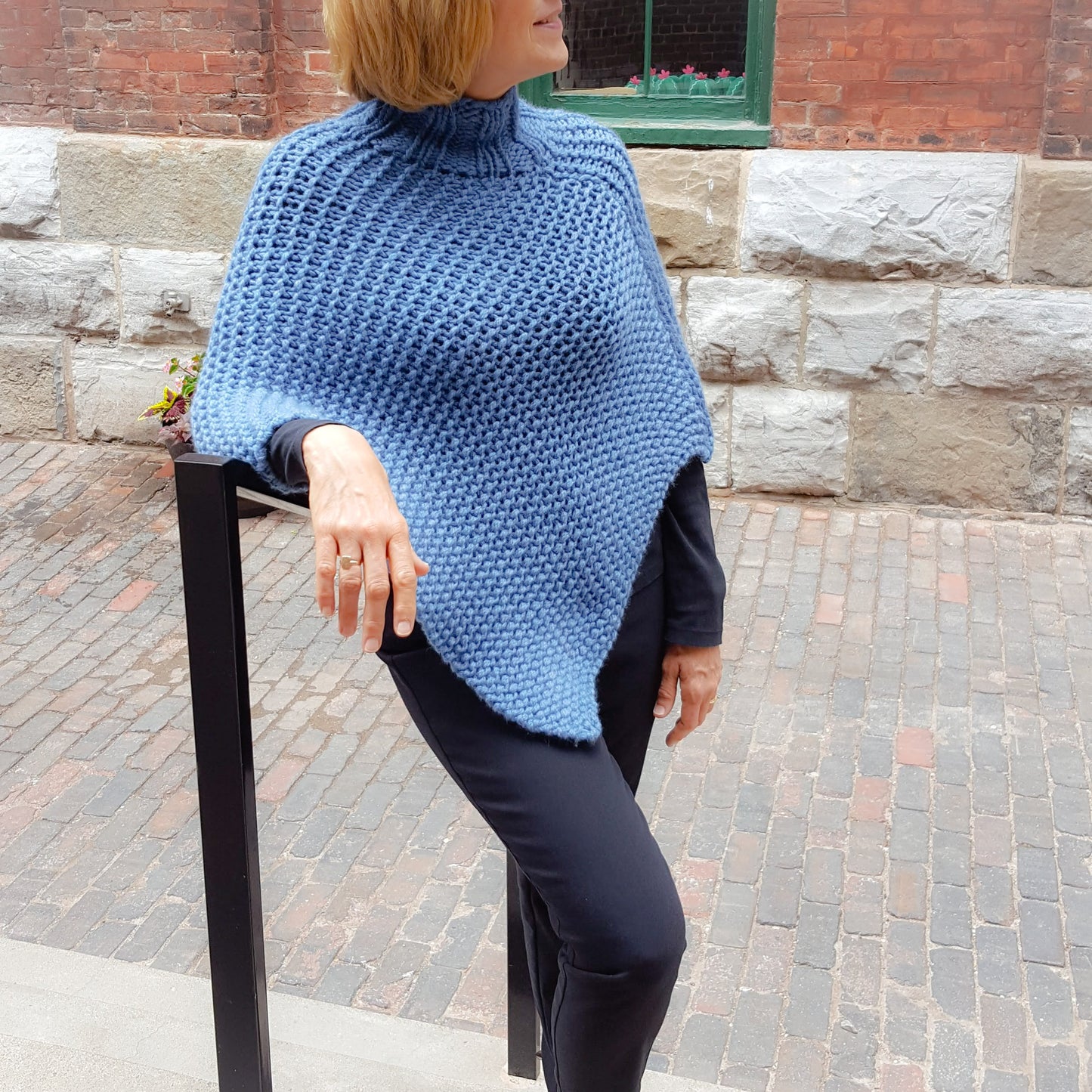 Tutleneck Chunky Poncho