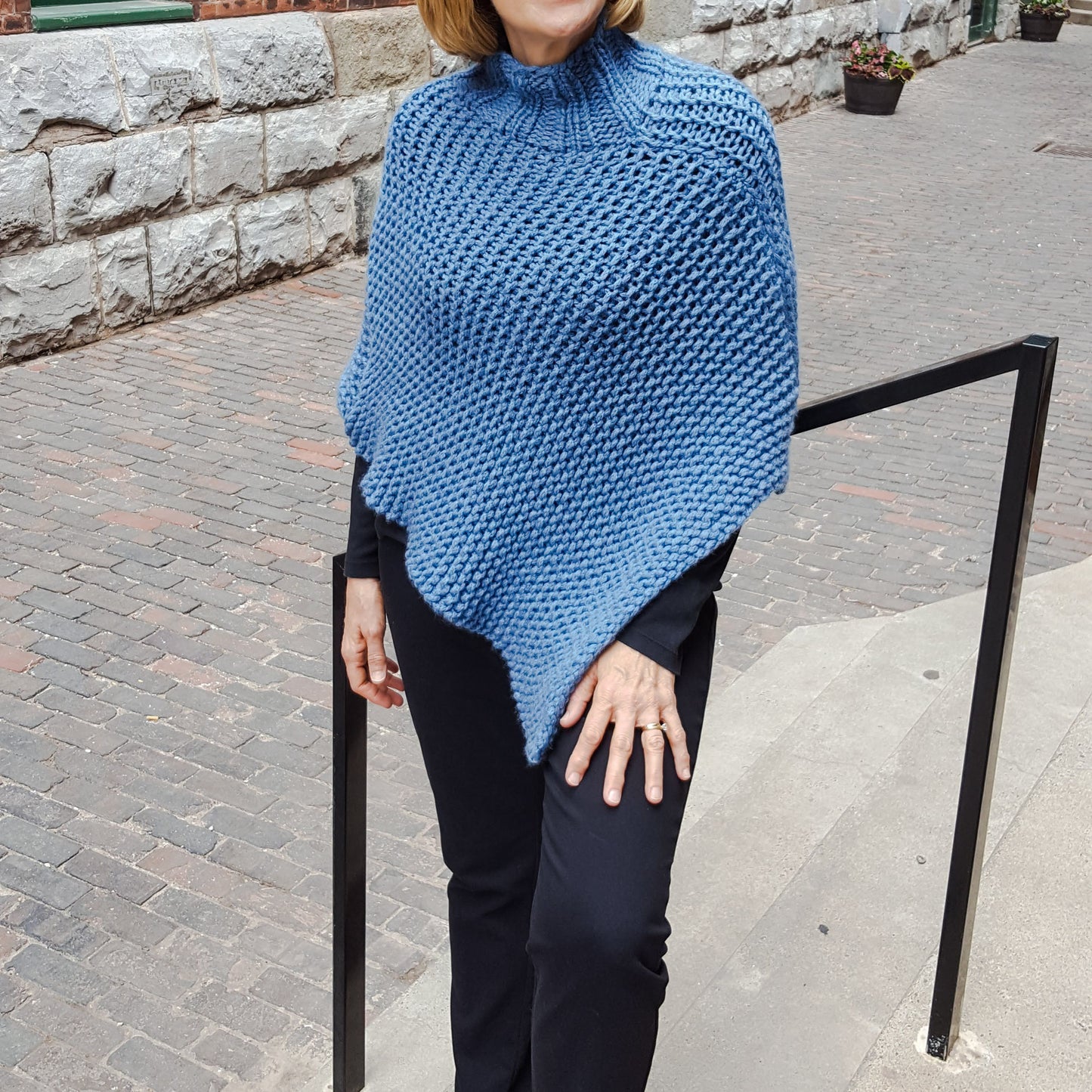 Tutleneck Chunky Poncho